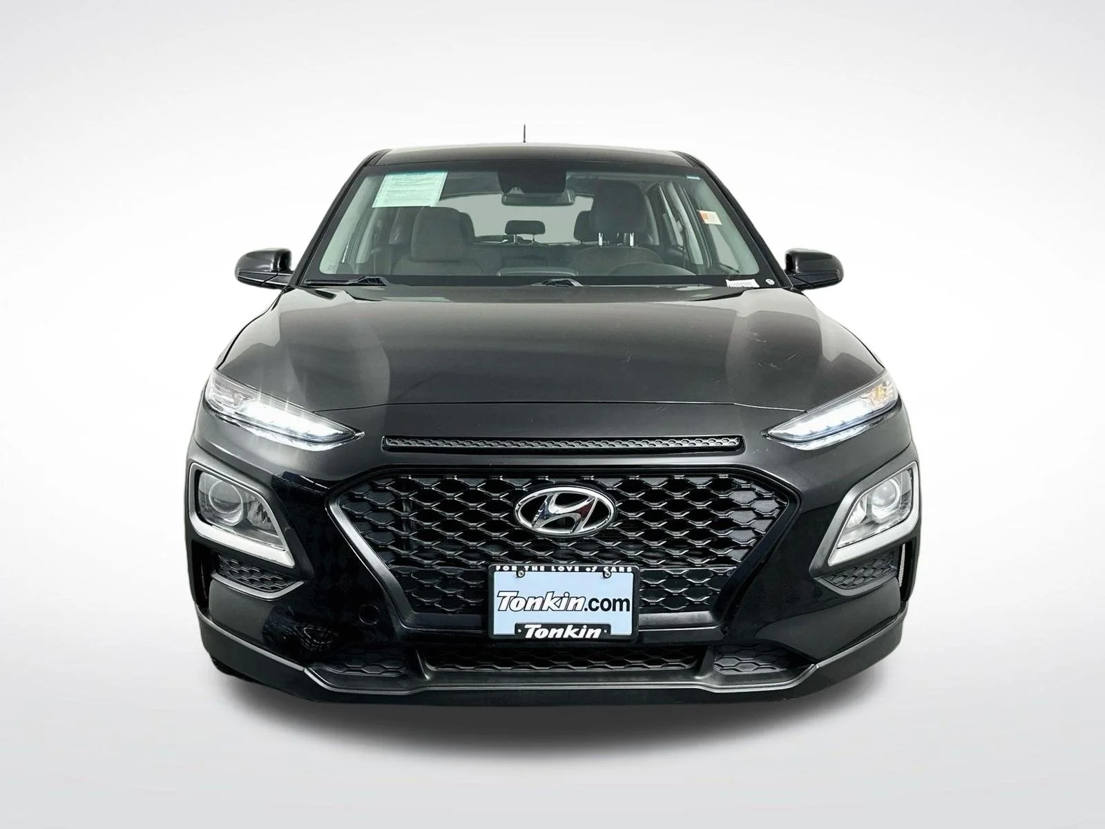 Used 2019 Ultra Black Pearl Hyundai SE image 2