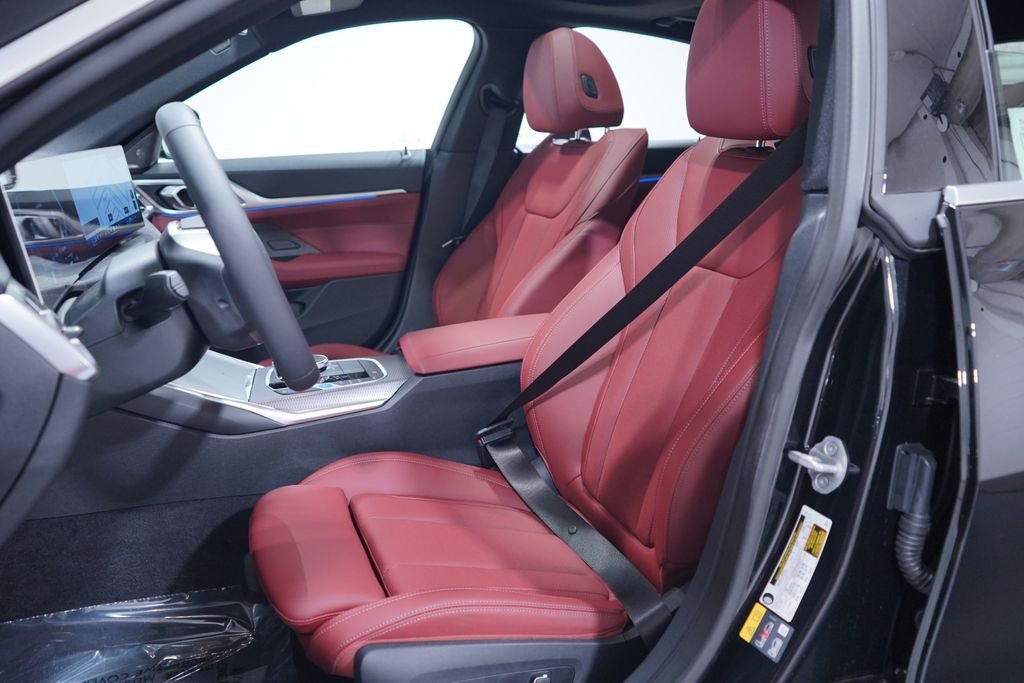 New 2026 Black Sapphire Metallic BMW eDrive40 image 7