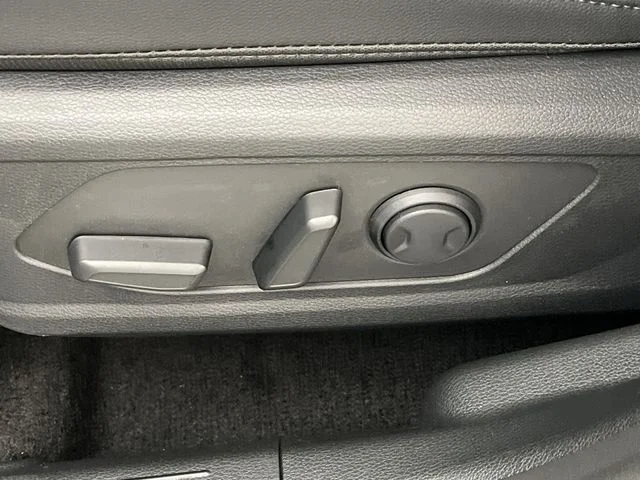 New 2026 Gravity Gray Kia EX image 12