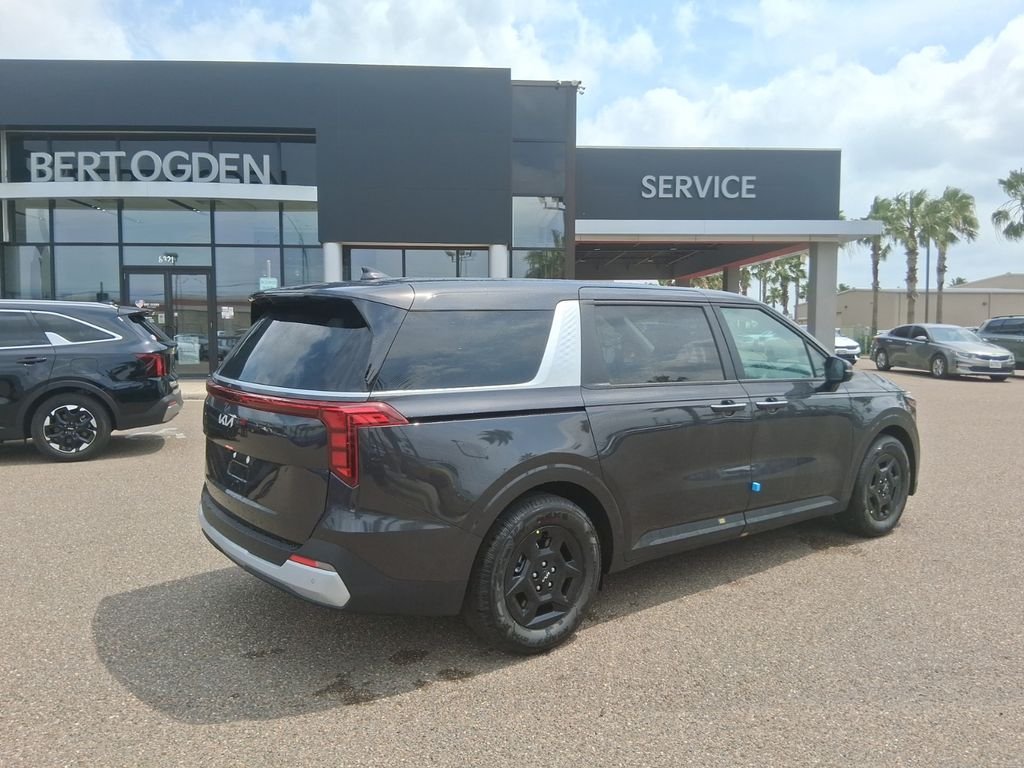 Used 2026  Kia LXS image 4