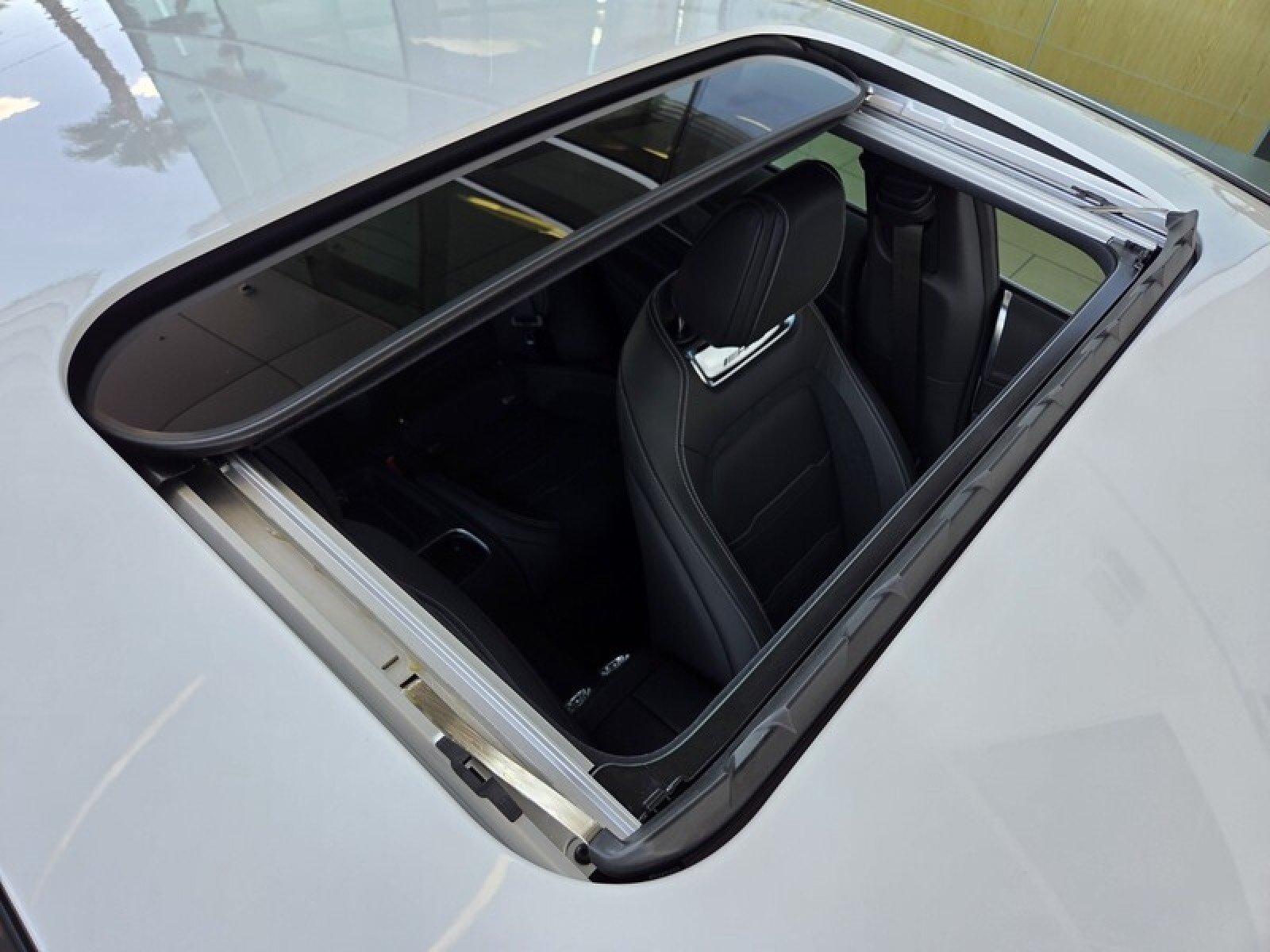 2026 Mercedes-Benz AMG GT 4-Door Coupe 43 - Photo 20