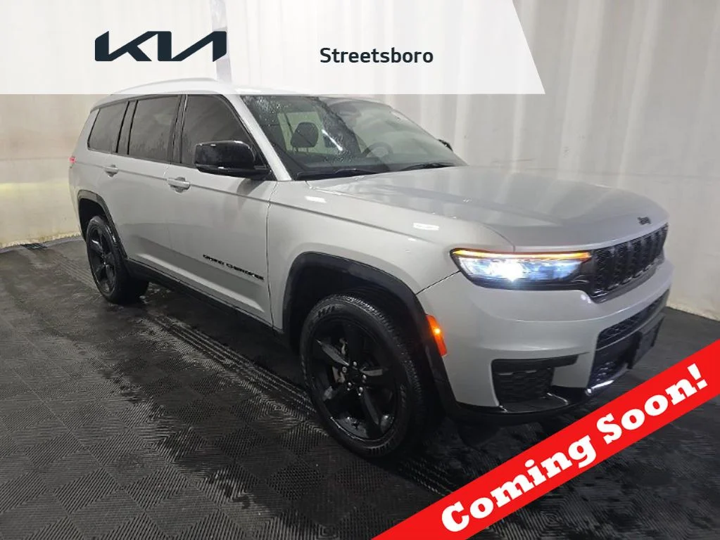 2022 Jeep Grand Cherokee L Laredo Altitude's photo