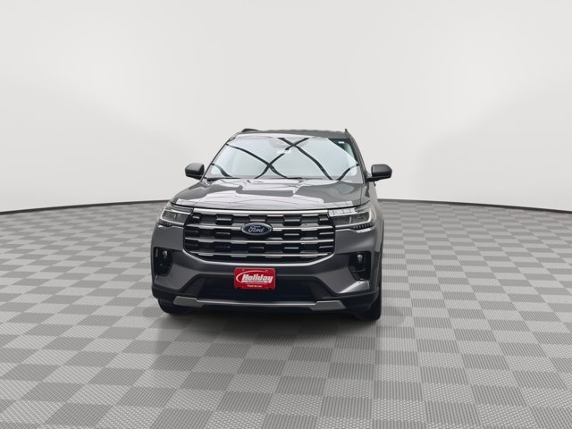 Used 2026 Carbonized Gray Metallic Ford Active with 200A Pkg image 37