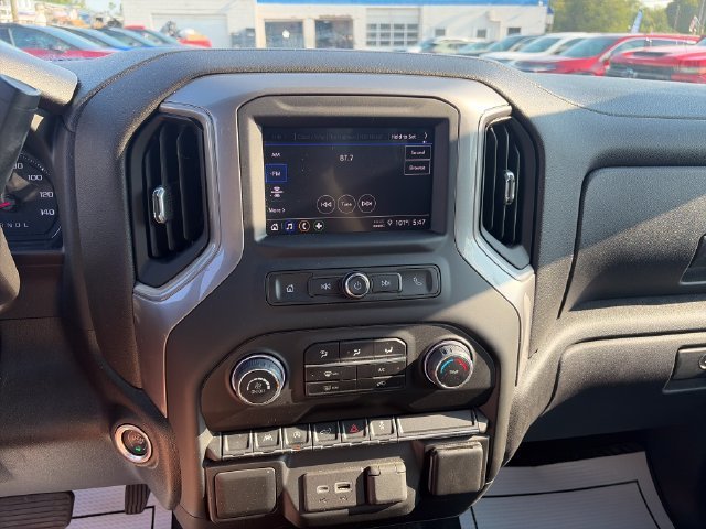 Used 2022 GLACIER BLUE METALLIC Chevrolet Custom image 17