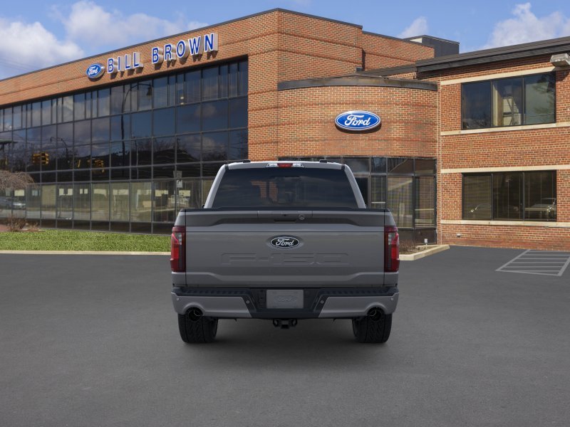 New 2026 Carbonized Gray Metallic Ford XLT image 5