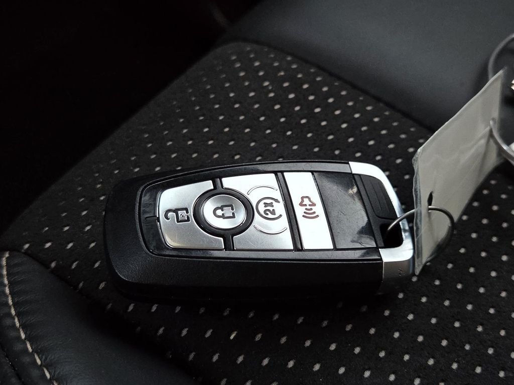 Used 2025 Oxford White Ford Raptor image 49