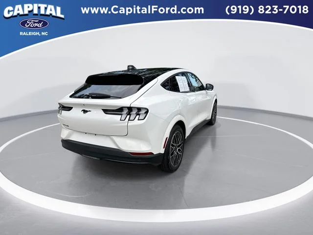 Used 2025 White Ford Premium image 8