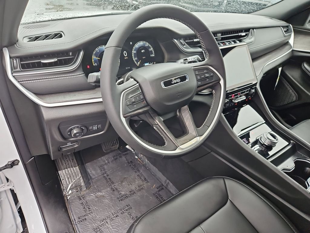 2025 Jeep Grand Cherokee L Limited - Photo 13