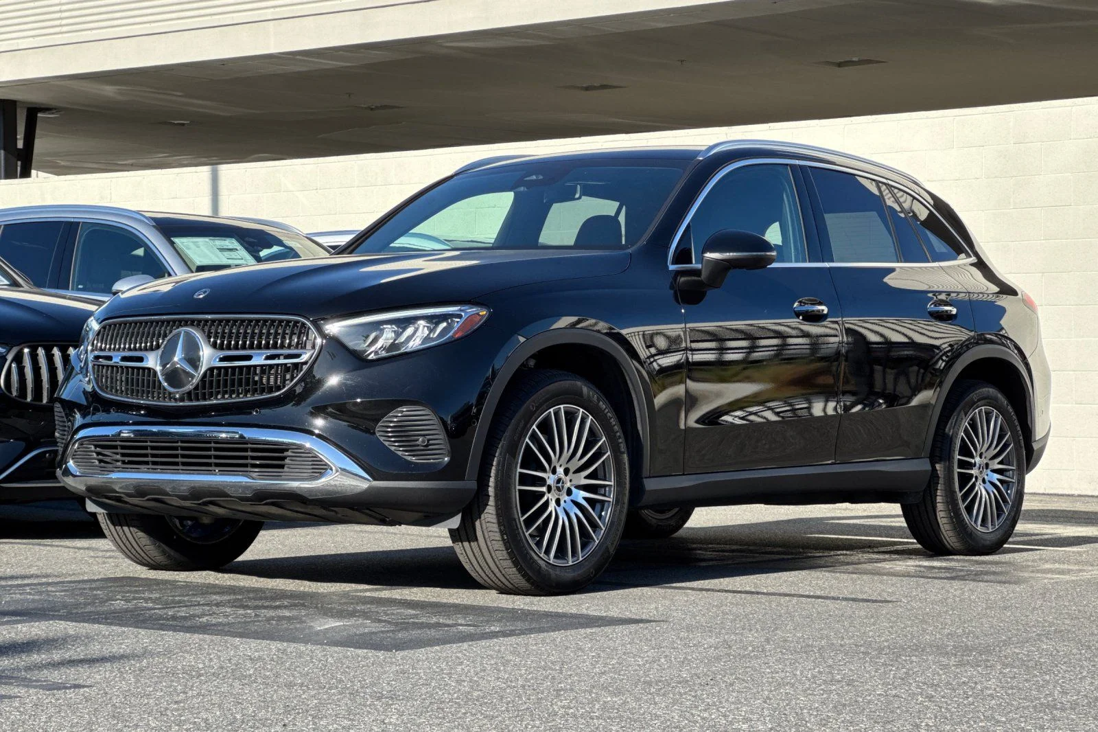Certified Used 2025 Black Mercedes-Benz GLC 300 image 8