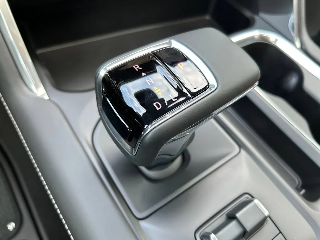 New 2026 Glacier White Tricoat GMC Denali Ultimate image 29