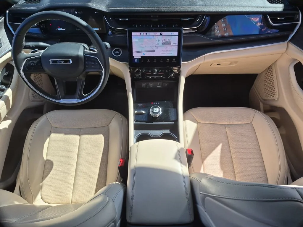 Used 2023 Red Jeep Limited image 19