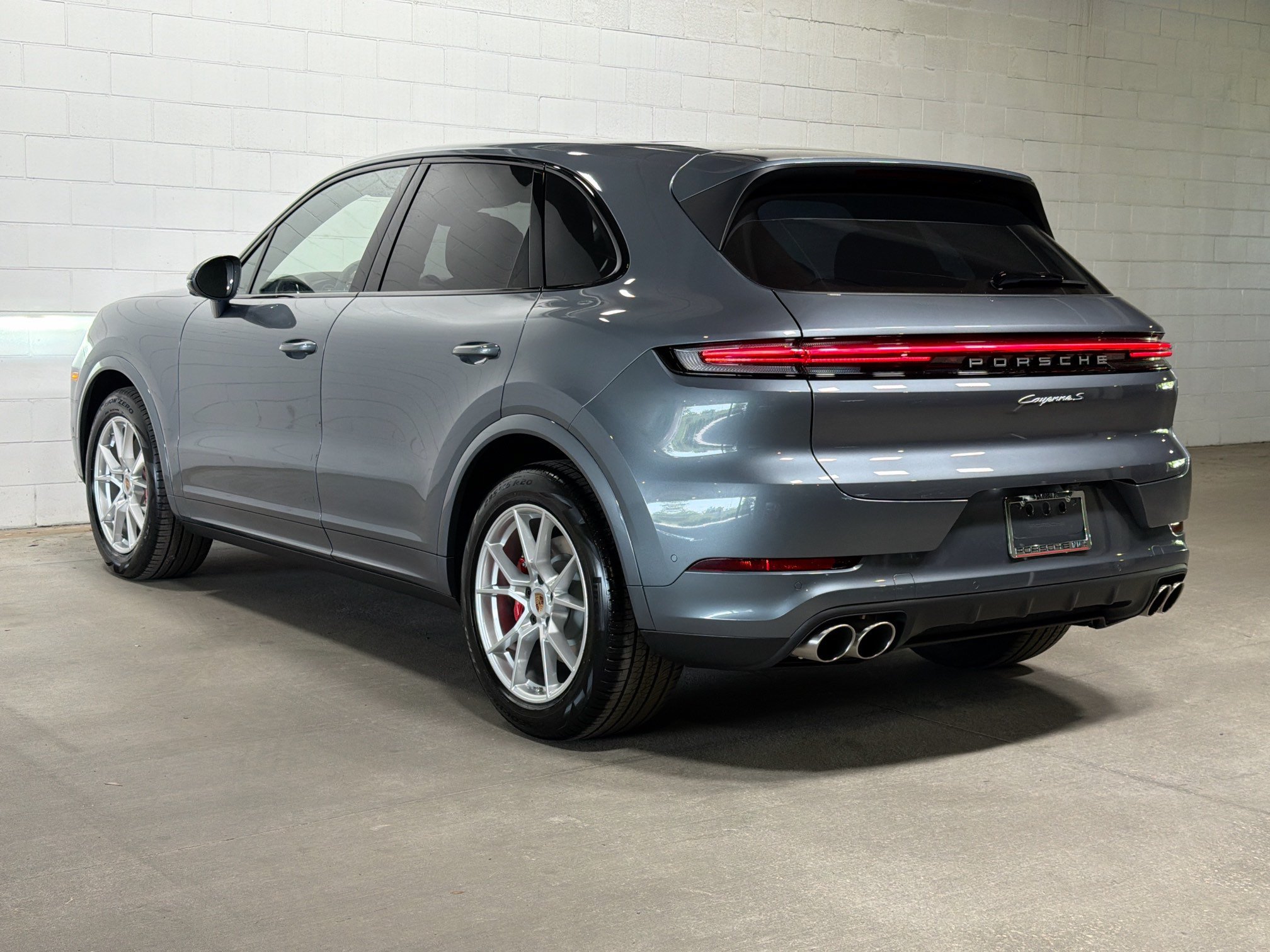 New 2026 Vanadium Grey Metallic Porsche S image 3