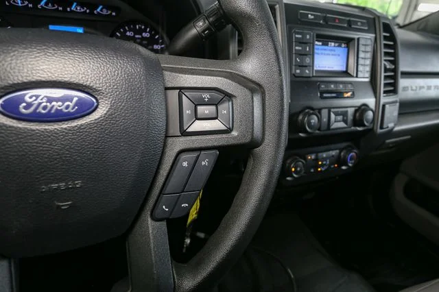Used 2021 Silver Ford XL image 27