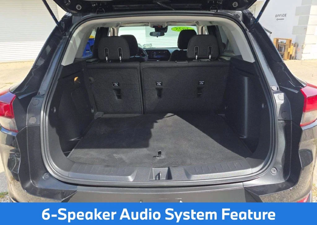 Used 2025 Black Chevrolet LT image 5