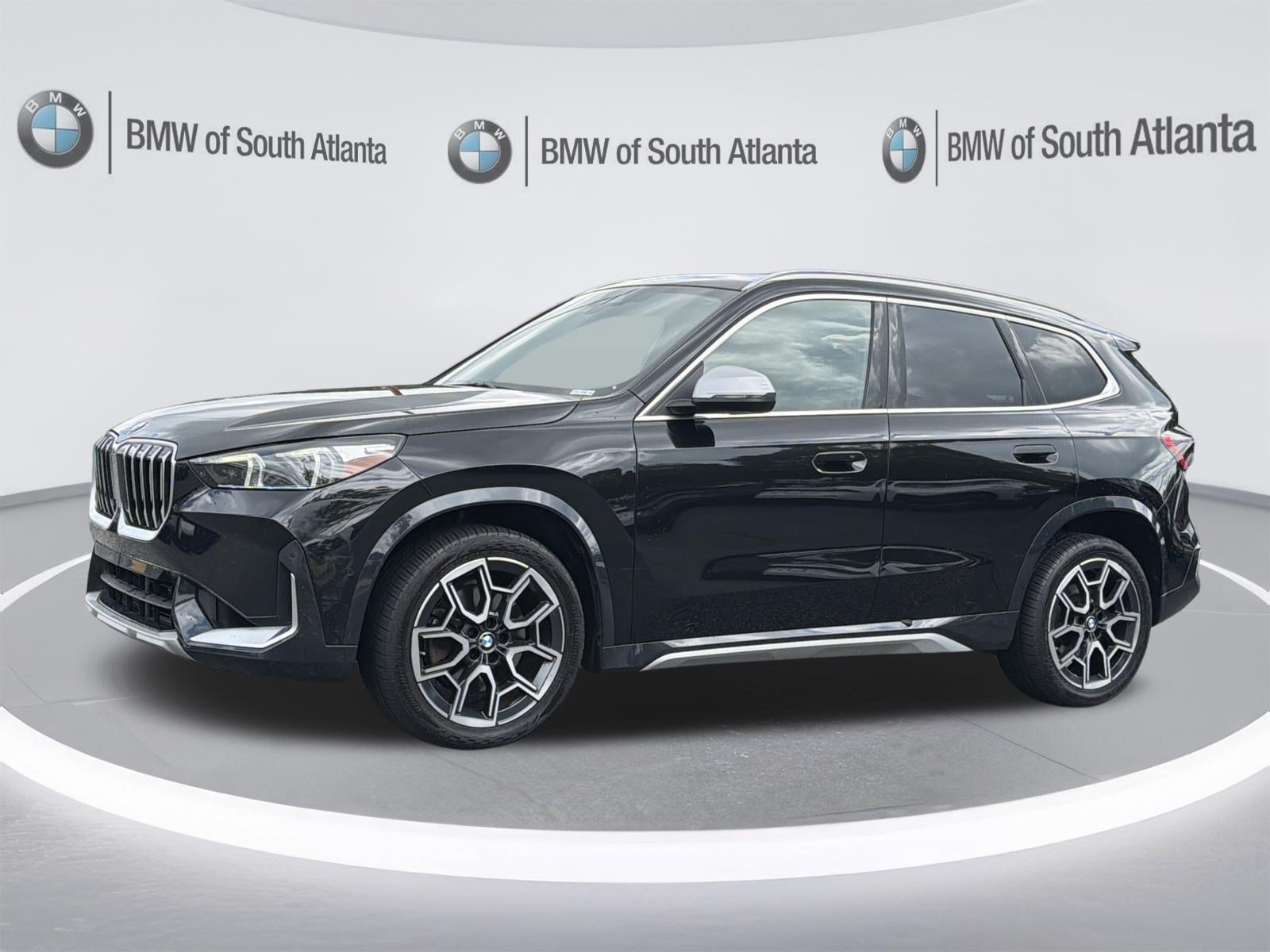 Used 2023 Black Sapphire Metallic BMW xDrive28i image 22