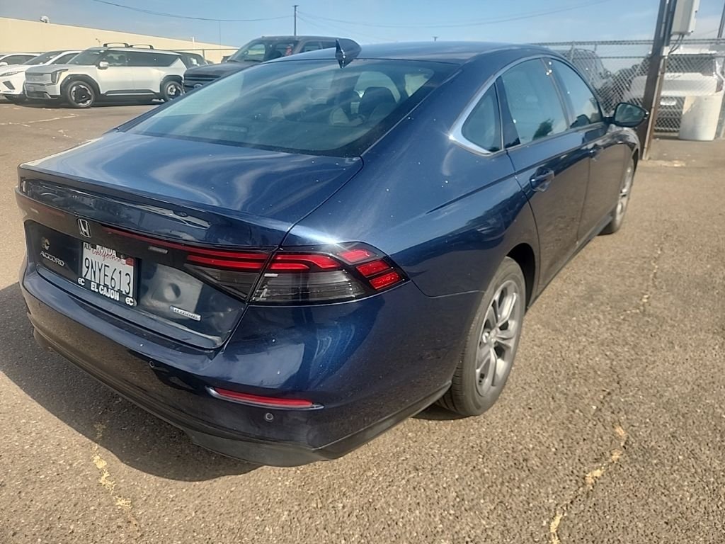 Used 2024  Honda EX-L image 13