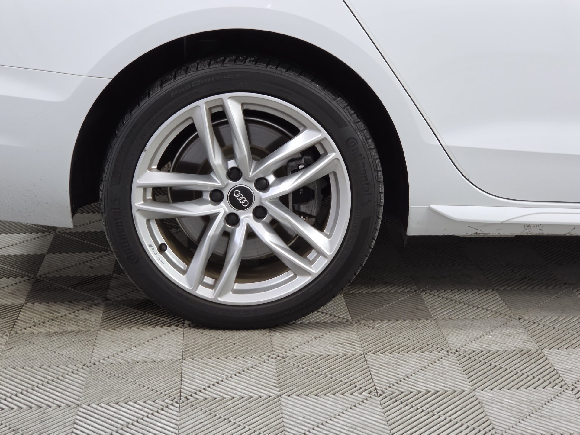 Used 2021 White Audi 45 S line Premium image 11