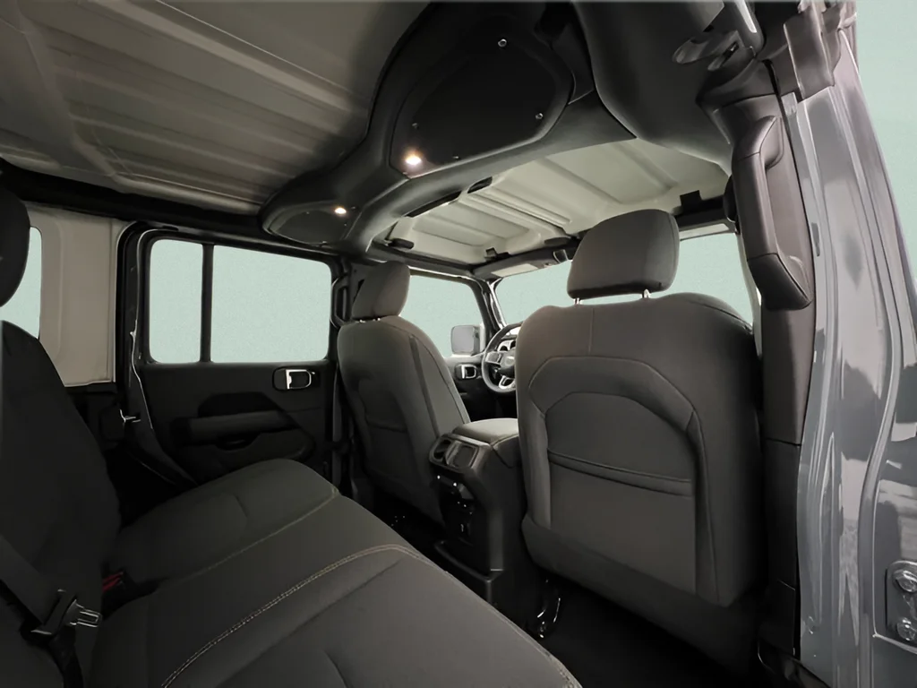 Used 2025 Anvil Clear Coat Jeep Sahara 4xe image 18