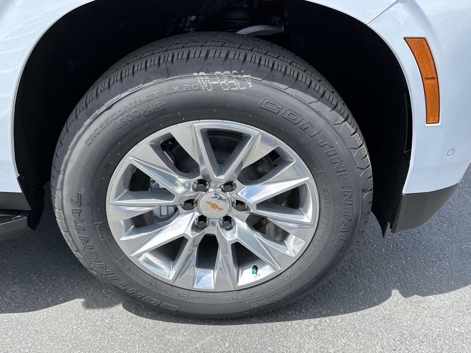 New 2026 Polar White Tricoat Chevrolet Premier image 17