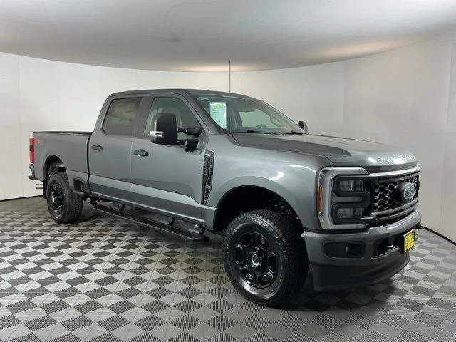 New 2026 Carbonized Gray Metallic Ford XL image 3