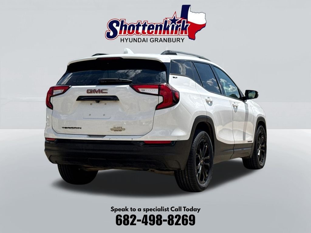 Used 2022 White GMC SLT image 6