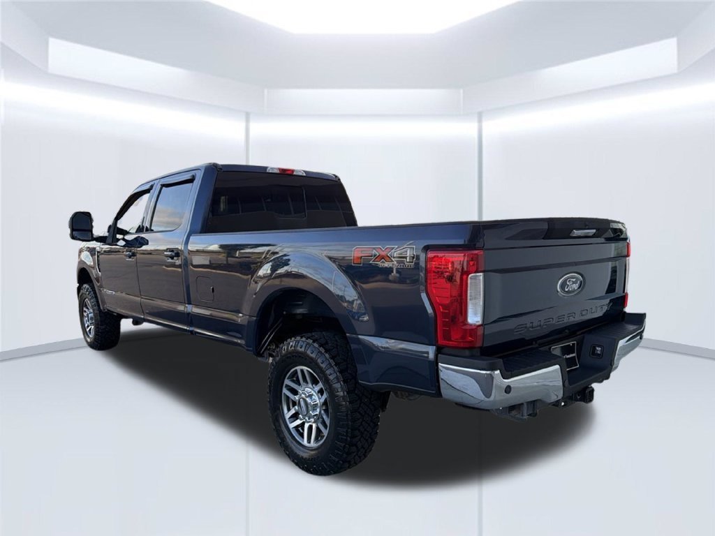 Used 2019 Blue Ford Lariat image 5