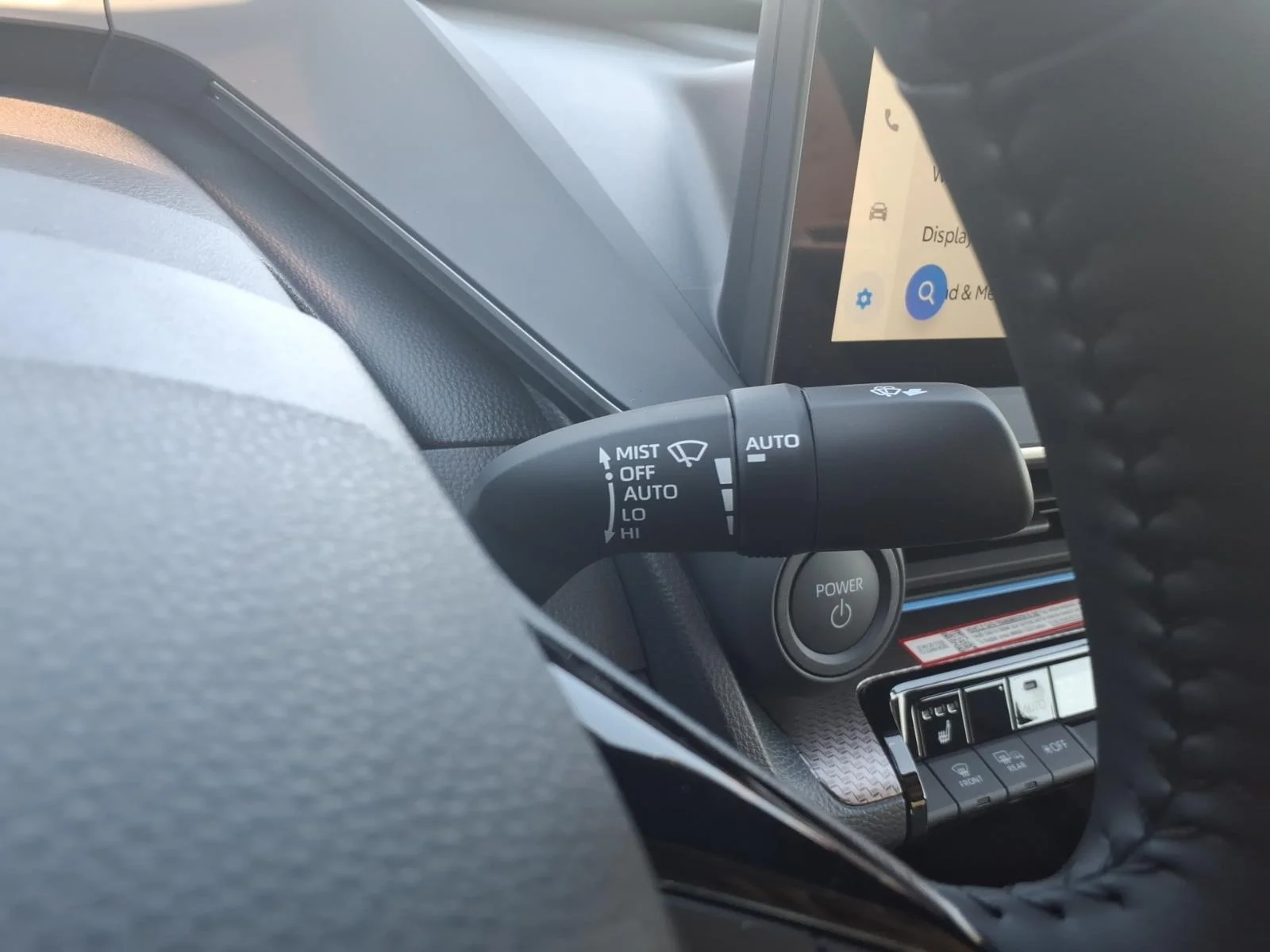 New 2027 Reservoir Blue Toyota  XLE image 27