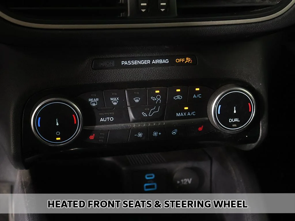 Used 2022 Black Ford SE image 5
