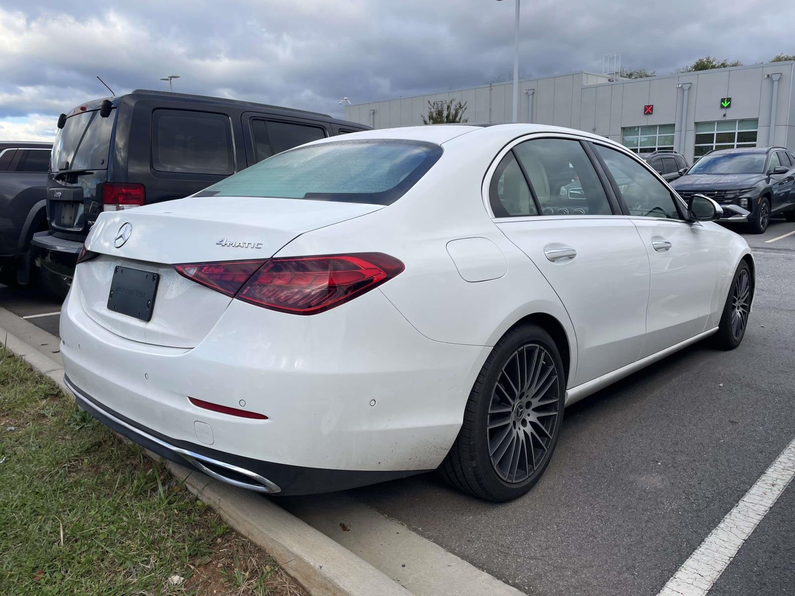 Used 2023 Polar White Mercedes-Benz C300 4MATIC® image 6