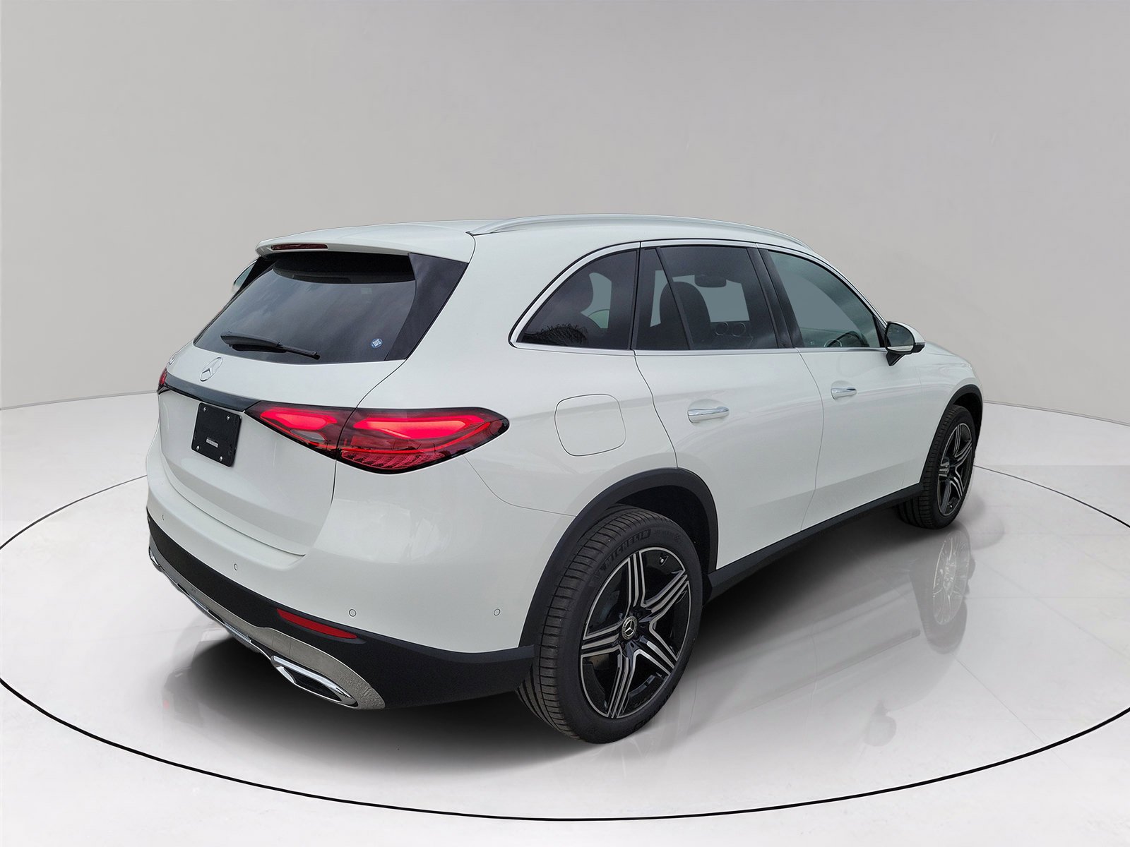 New 2027 Polar White Mercedes-Benz GLC 300 image 6