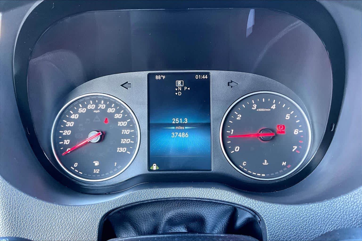 Used 2023 Arctic White Mercedes-Benz  image 26