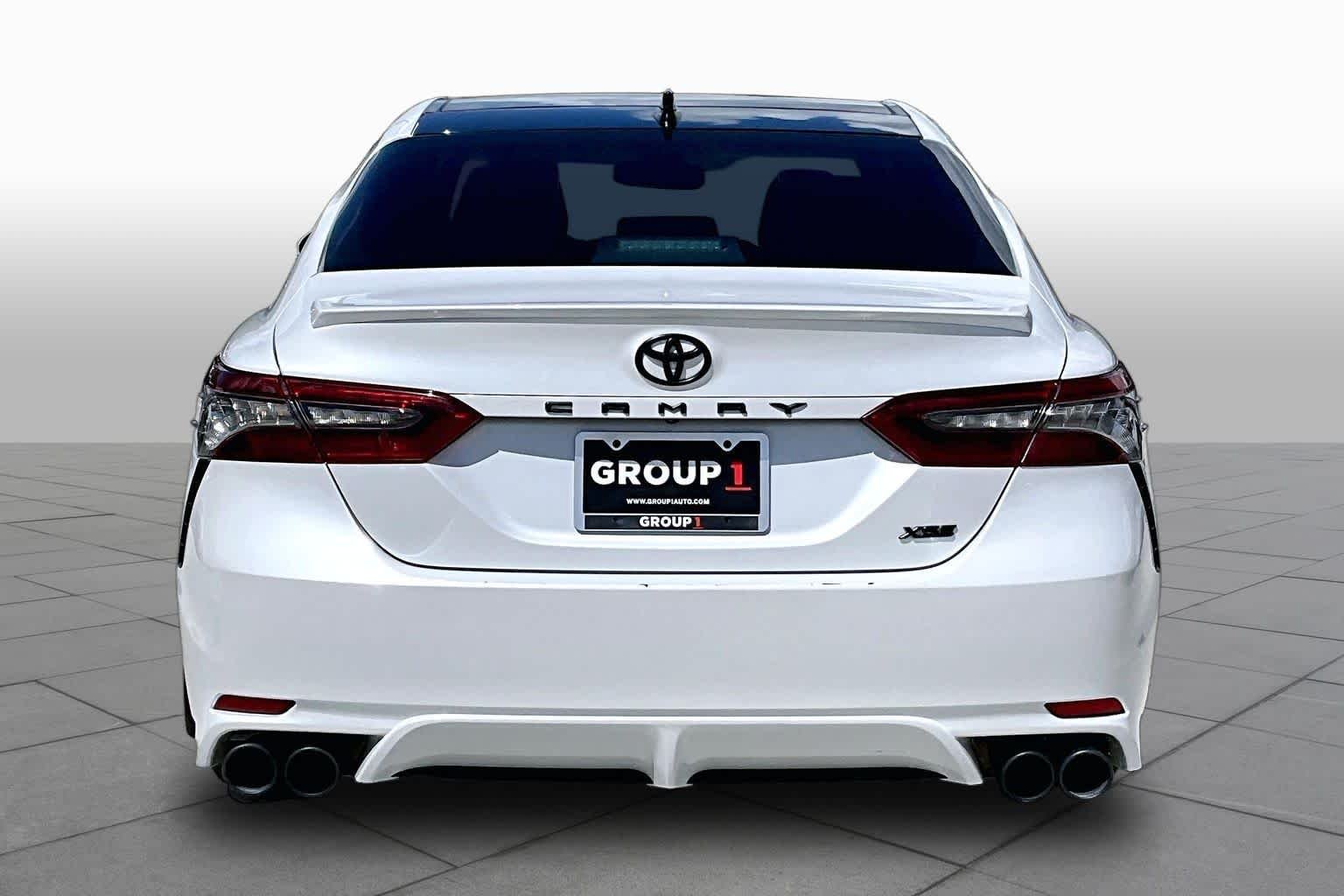 Used 2021 Wind Chill Pearl Toyota XSE image 5
