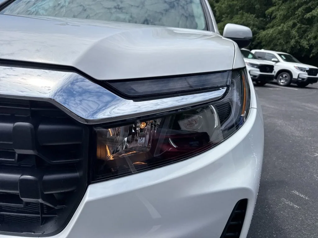New 2026 Platinum White Pearl Honda RTL image 9