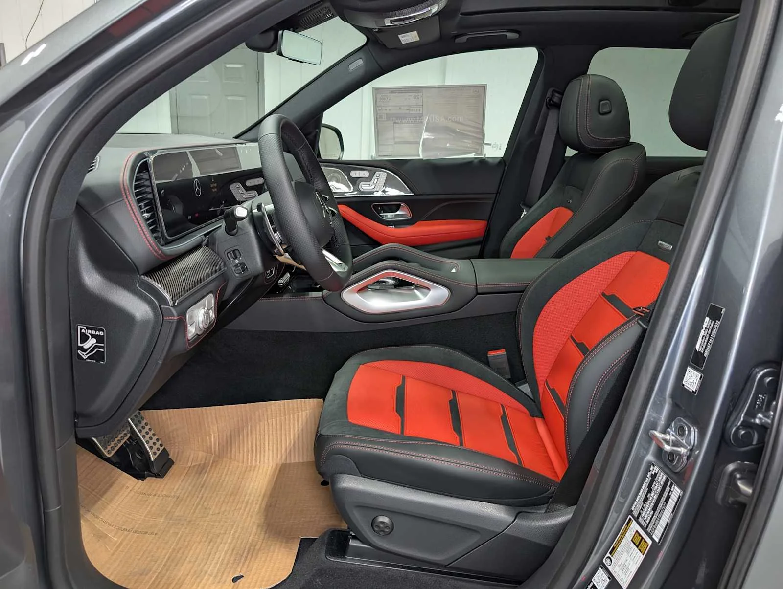 New 2026 Selenite Grey Metallic Mercedes-Benz AMG® GLE 53 image 4