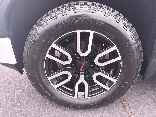 Used 2019 Summit White GMC AT4 image 34