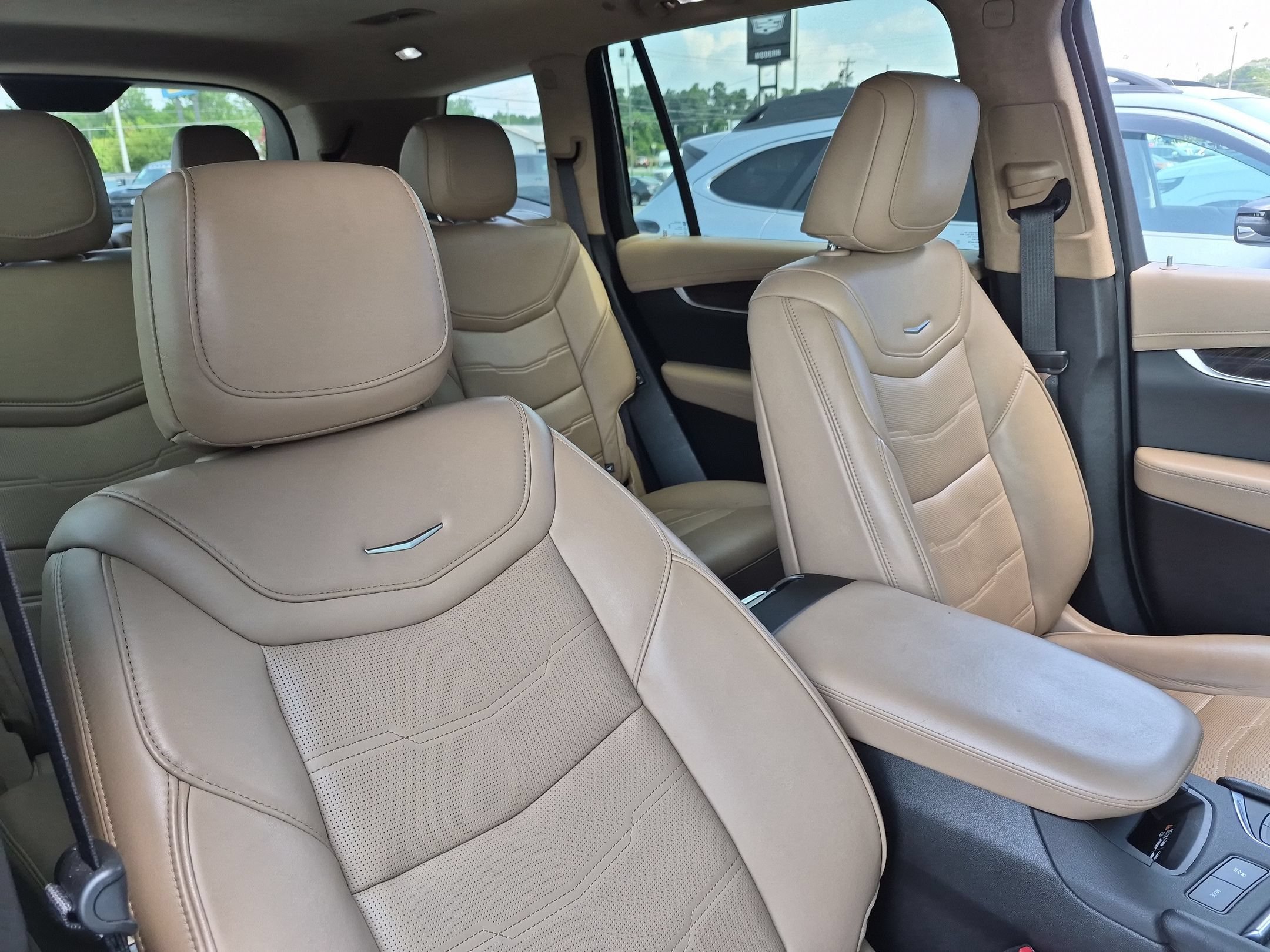 Used 2023 Crystal White Tricoat Cadillac AWD Premium Luxury image 36