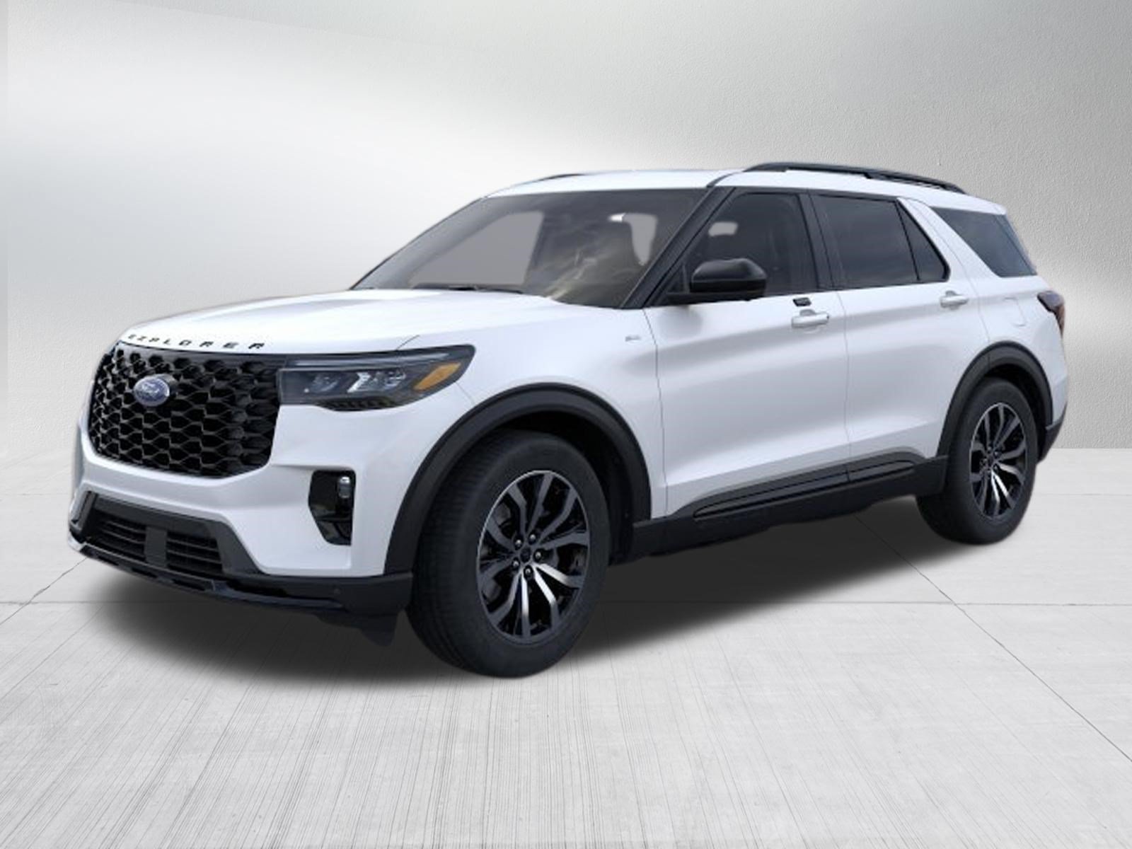 New 2026 Star White Metallic Tri-Coat Ford ST-Line image 4