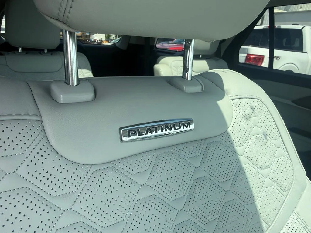 Used 2025 White Ford Platinum image 64