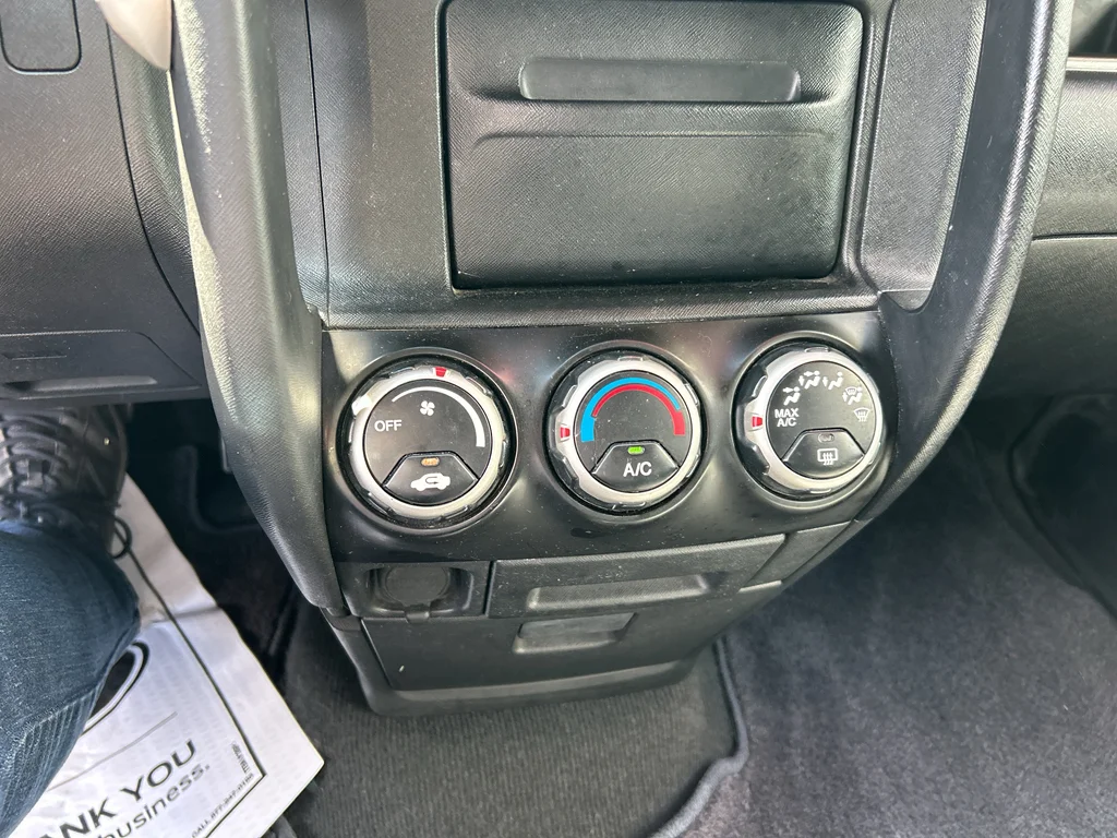 Used 2003  Honda EX image 11