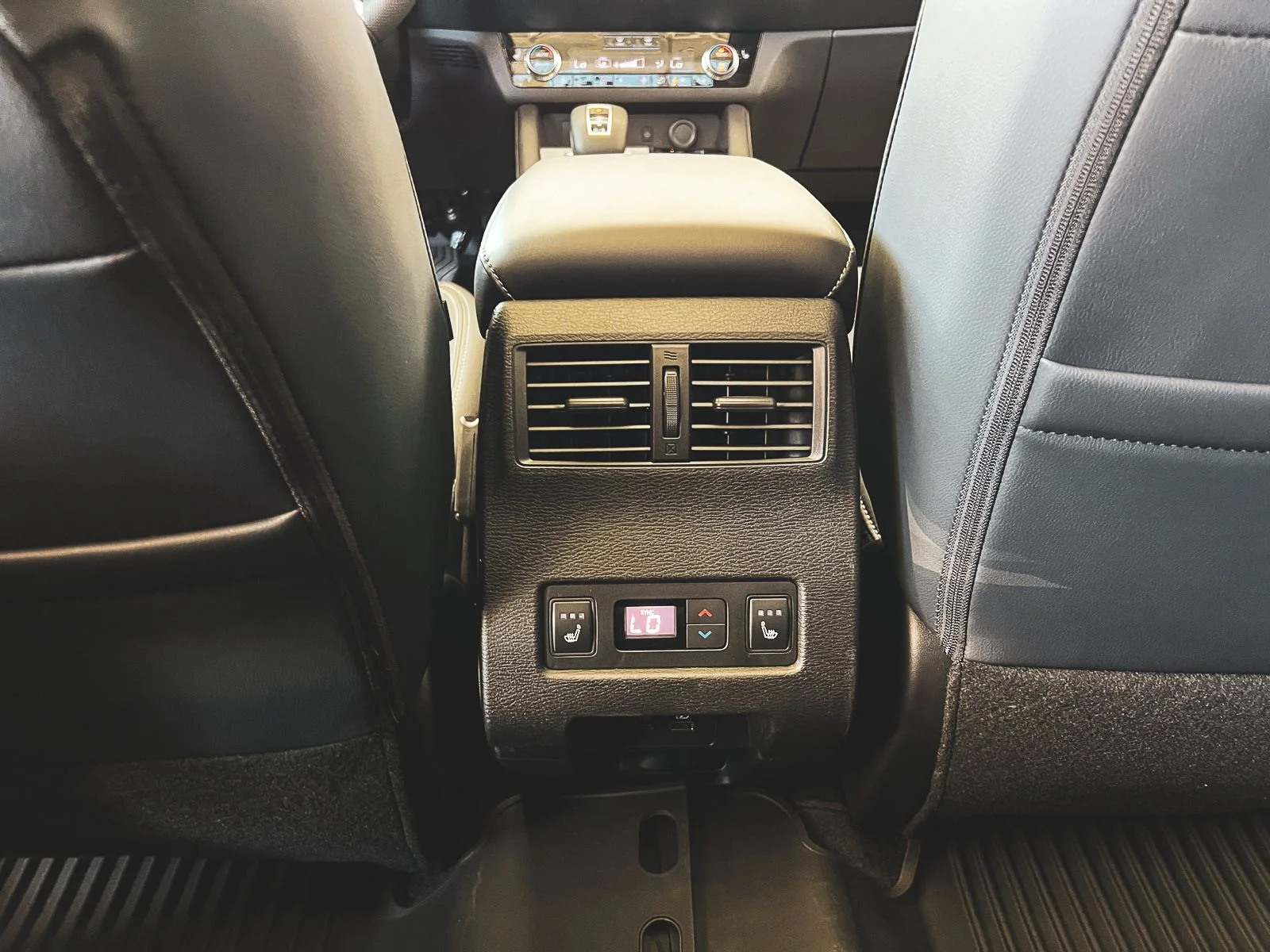New 2026 Black Nissan Platinum image 26