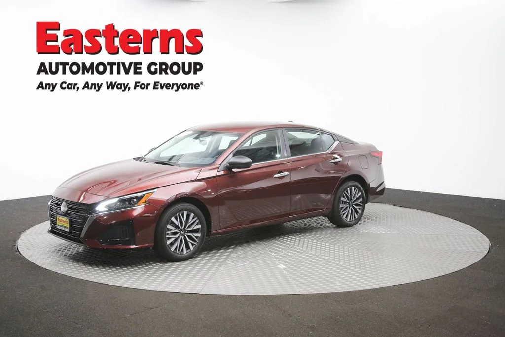 Used 2025 Red Nissan 2.5 SV image 52