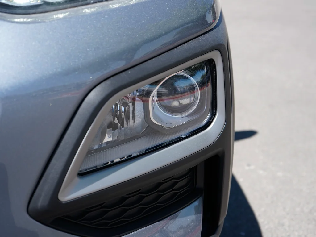 Used 2021 Sonic Silver Hyundai SEL Plus image 6