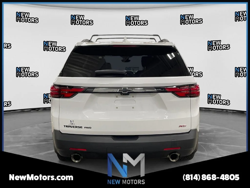 Used 2023 Summit White Chevrolet RS image 4