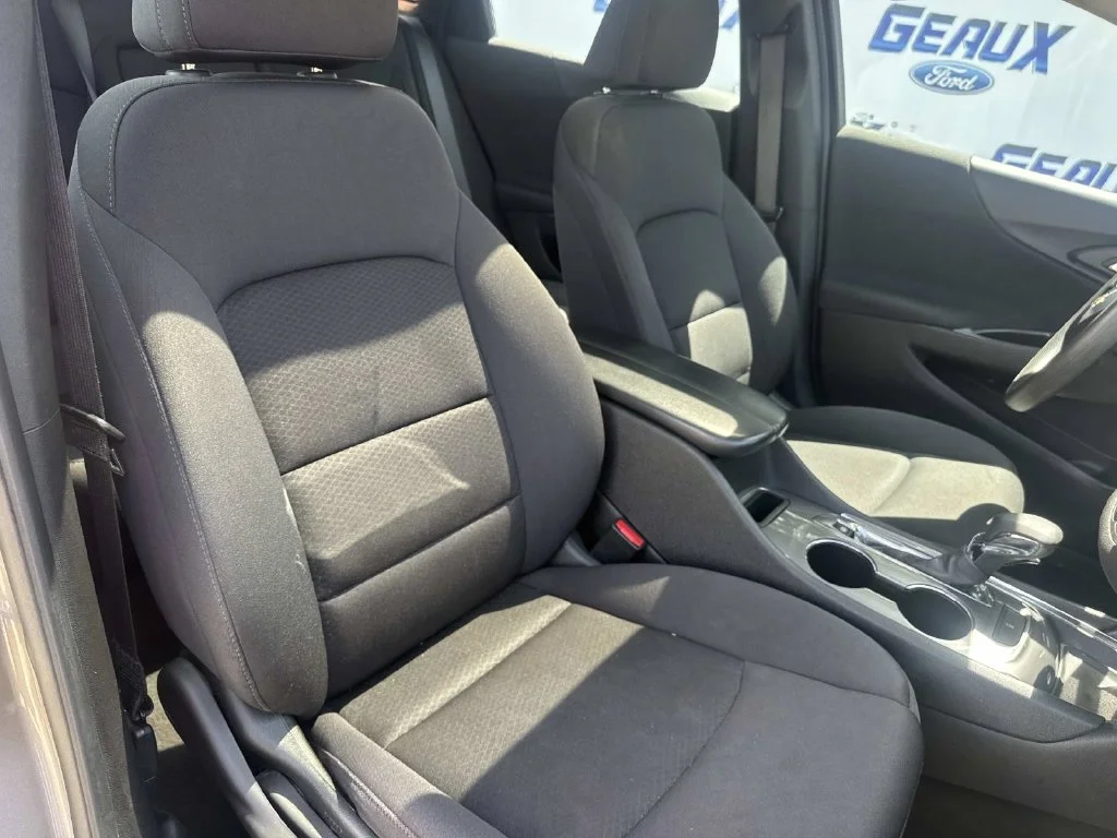 Used 2023 Gray Chevrolet LT image 23