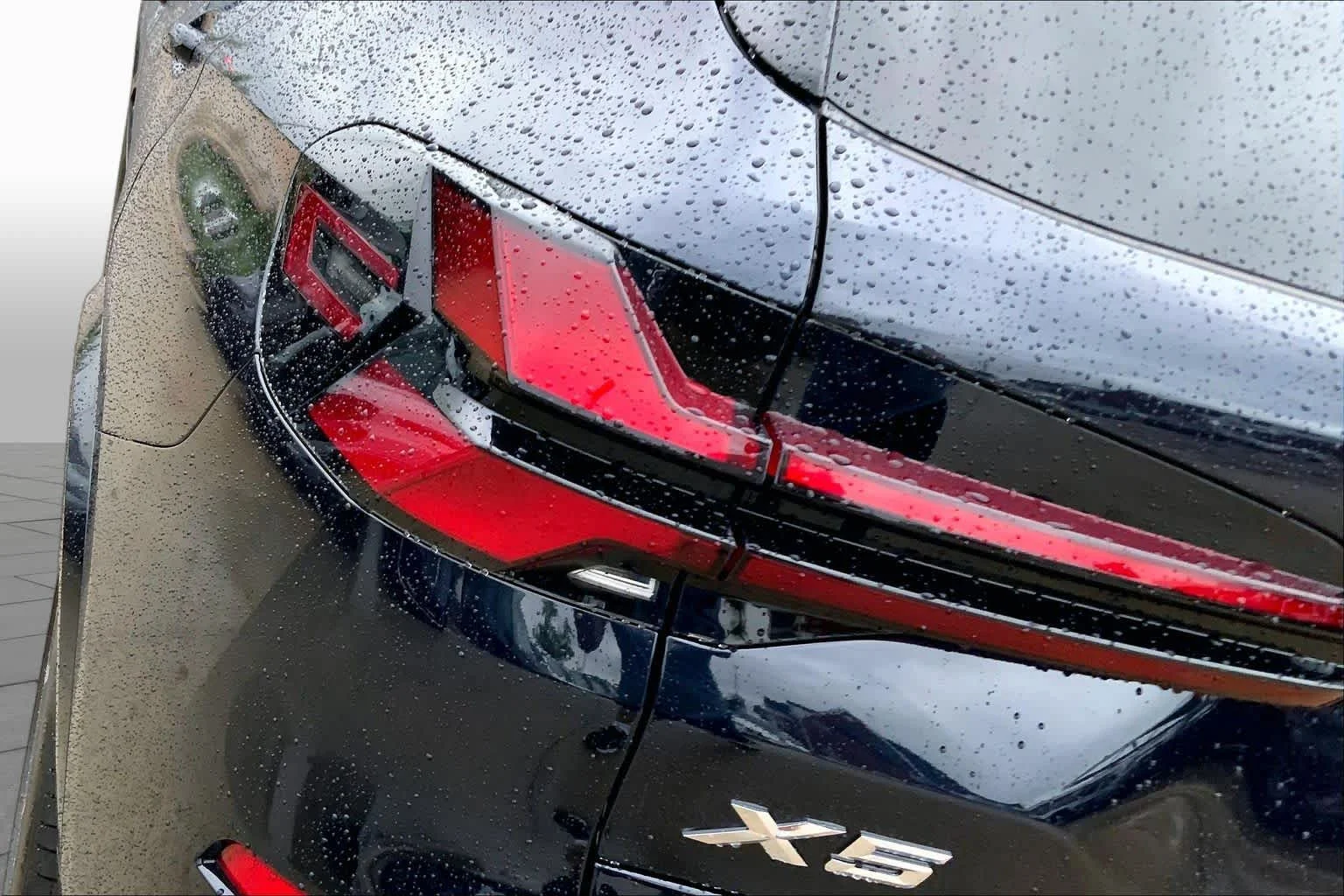New 2026 Carbon Black Metallic BMW xDrive50e image 14