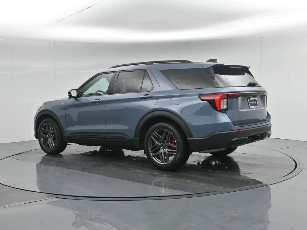 New 2026 Vapor Blue Metallic Ford ST-Line image 6