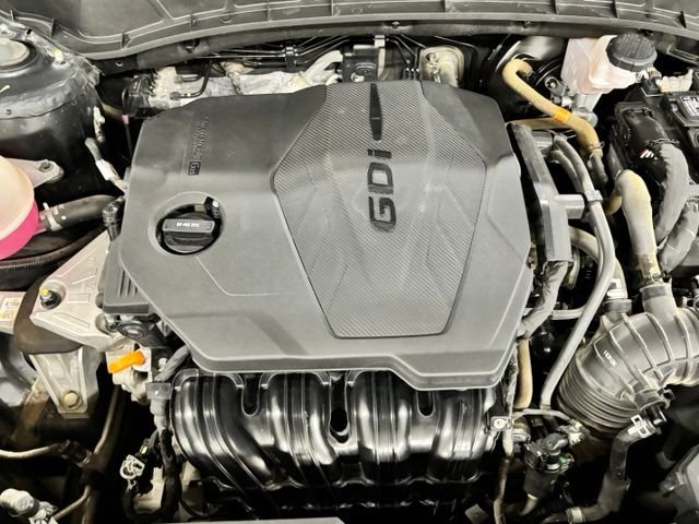 Used 2023 Black Hyundai SEL image 25