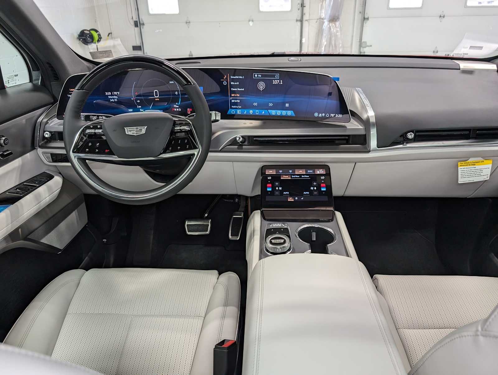 2026 Cadillac VISTIQ Luxury - Photo 16