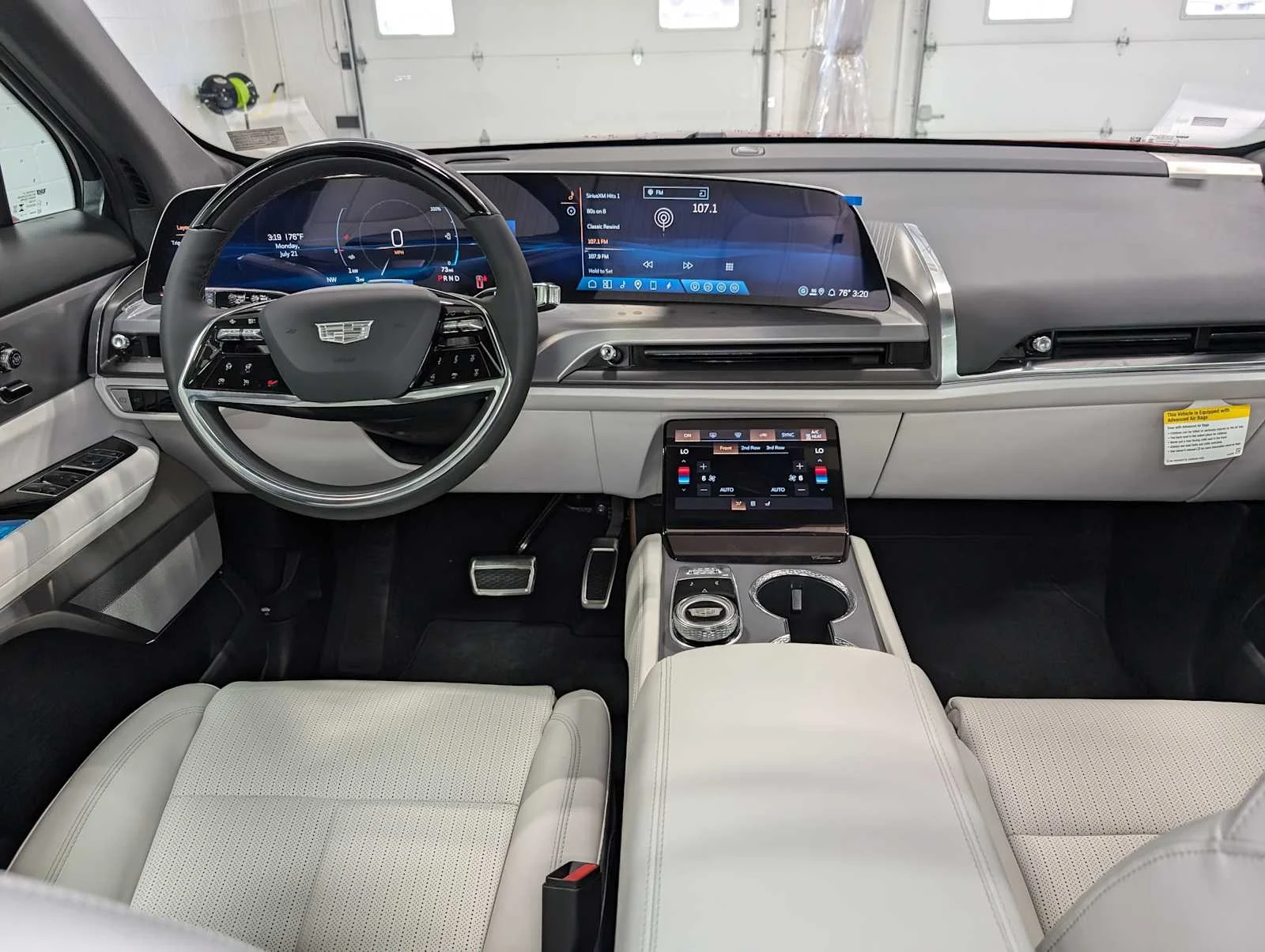 2026 Cadillac VISTIQ Luxury - Photo 16
