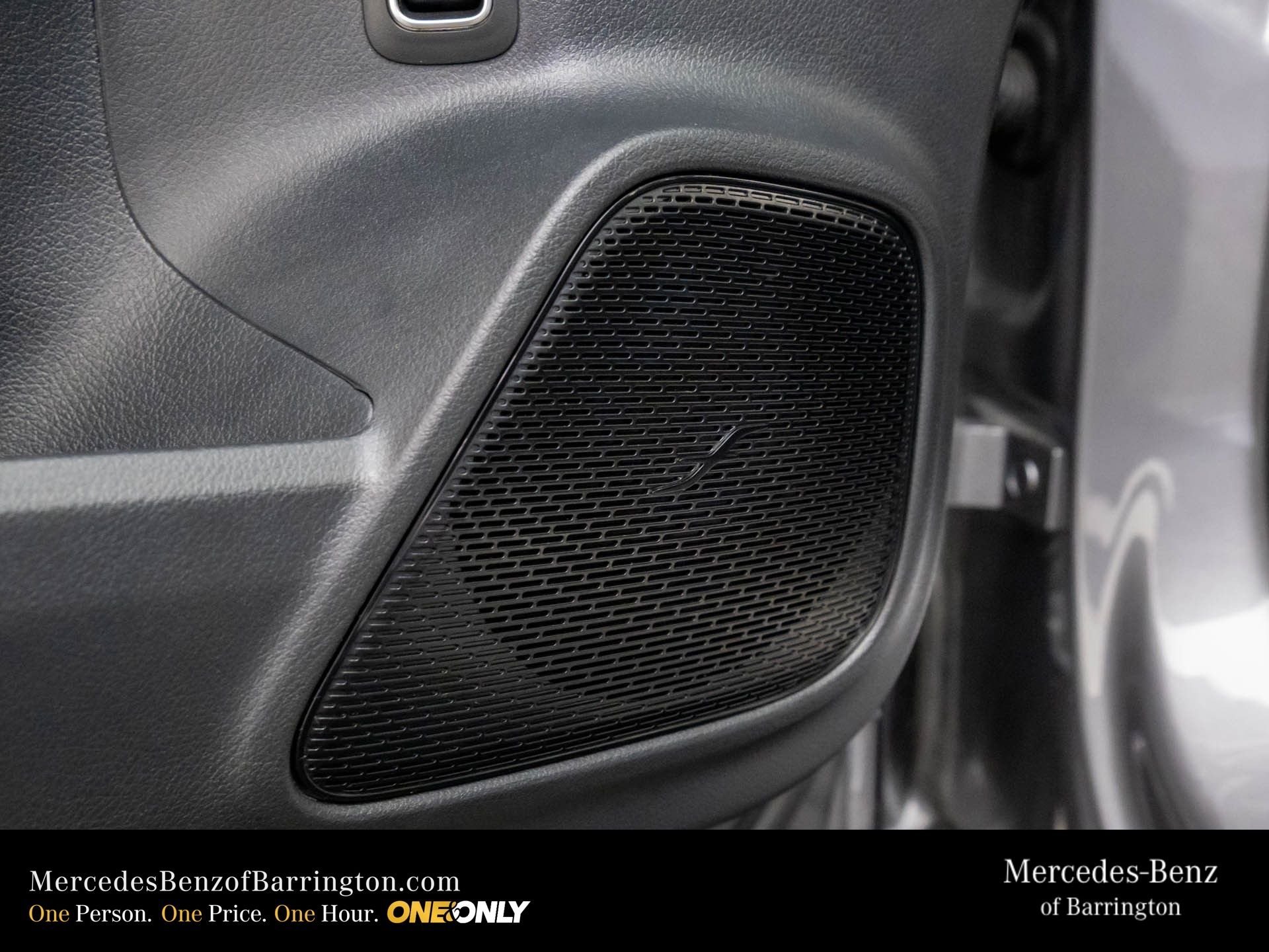 New 2026 Mountain Grey Metallic Mercedes-Benz GLB 250 image 16